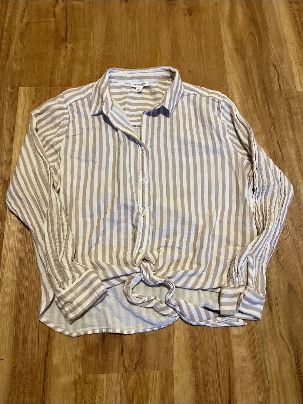 Striped cotton Button-Up Shirt in Beige and White